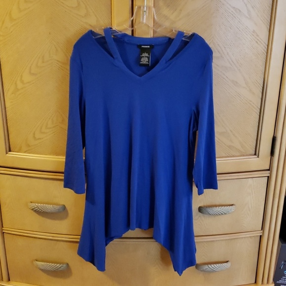 Premise Tops - Premise v-neck tunic